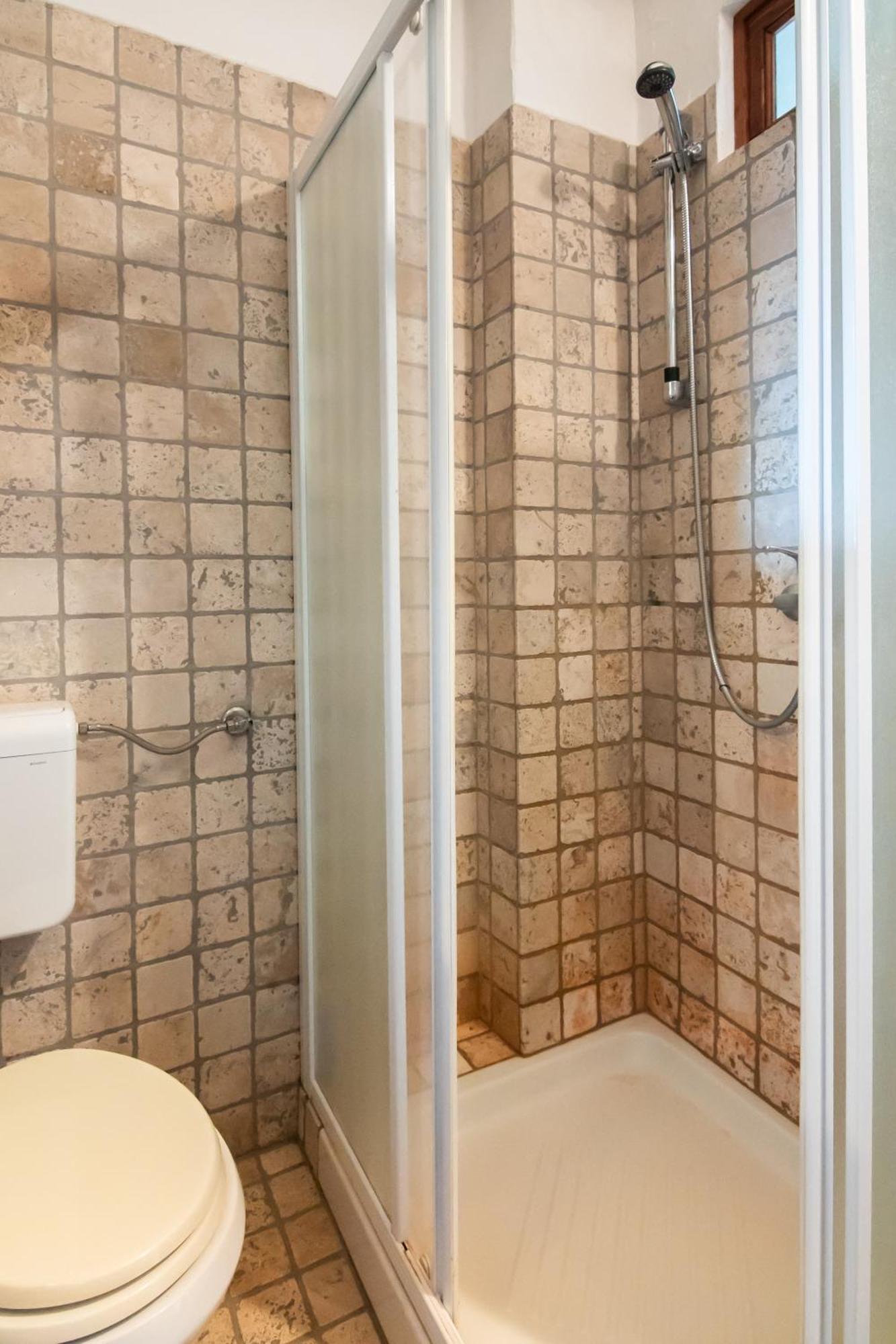 Apartments Valentinus 1800 Sezana Luaran gambar