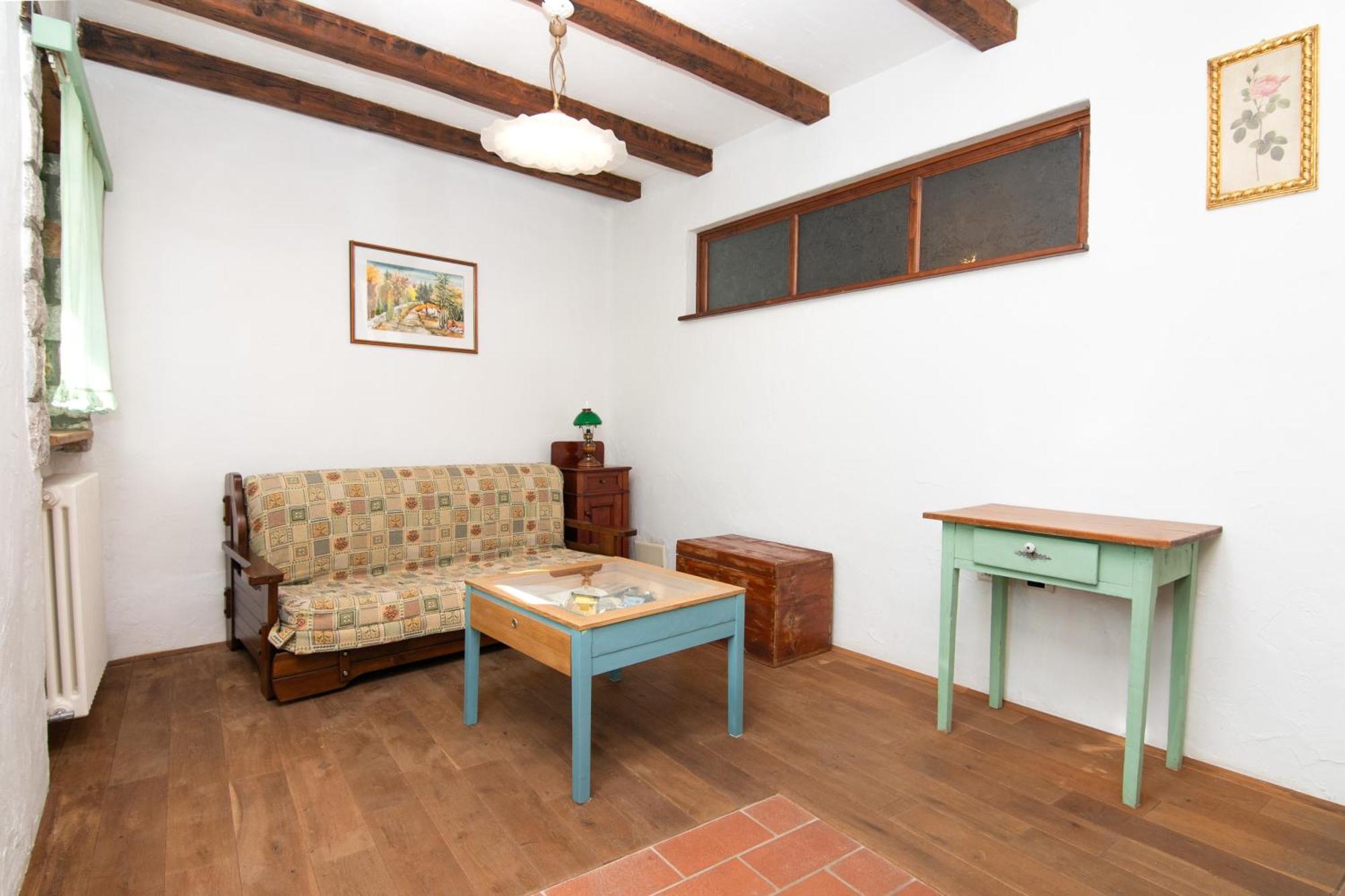 Apartments Valentinus 1800 Sezana Luaran gambar
